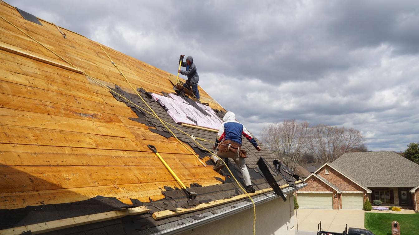 Oaks Roofing And Siding Roofing Installation