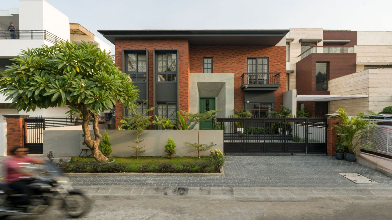 Residence 239 in Chandigarh, India by DeHouses