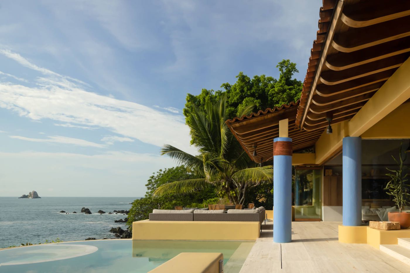 Punta Ixtapa House in Mexico designed by|Houses