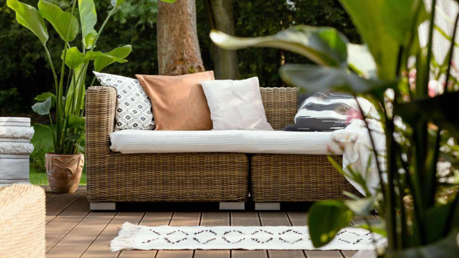 How to Choose the Perfect Luxury Outdoor|Articles