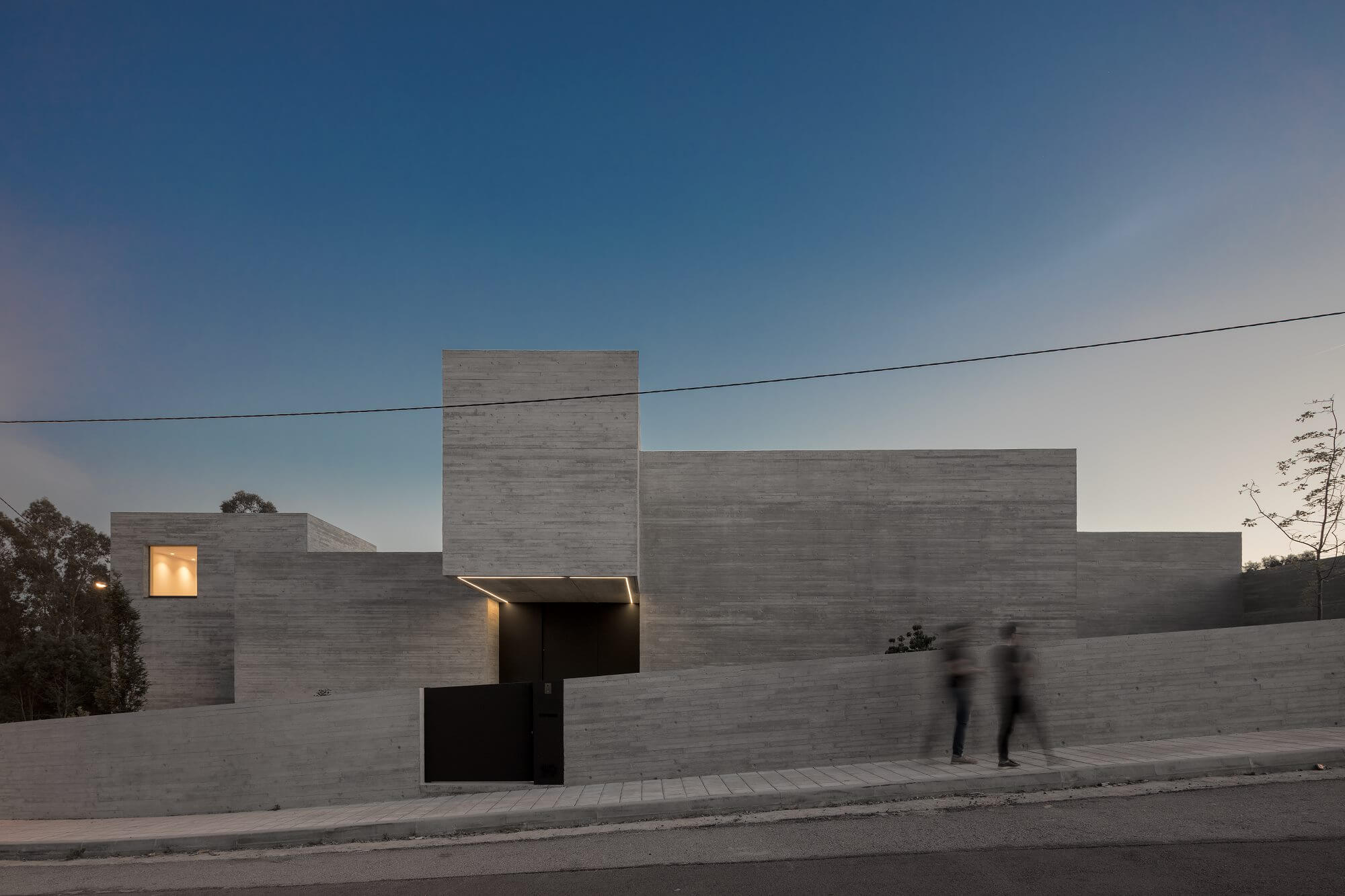 MF House in Portugal by Spaceworkers|Concrete Houses