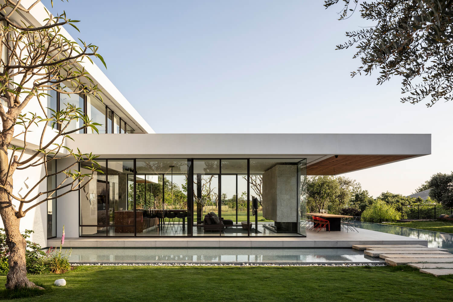 NMS Residence in Mishmeret, Israel by Ar|Houses