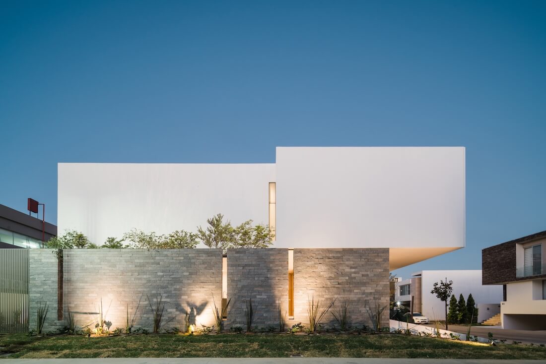 Casa LT-44, Zapopan, Mexico by Blending|Houses