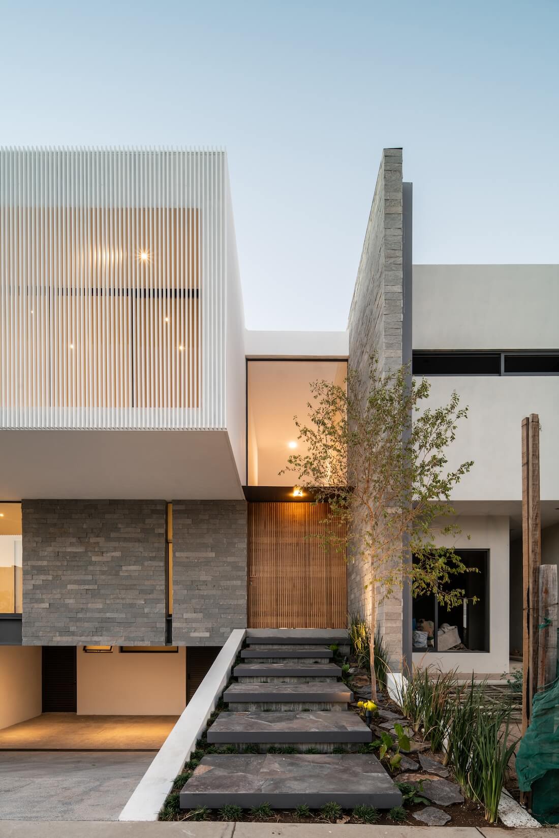 Casa LT-44, Zapopan, Mexico by Blending|Houses