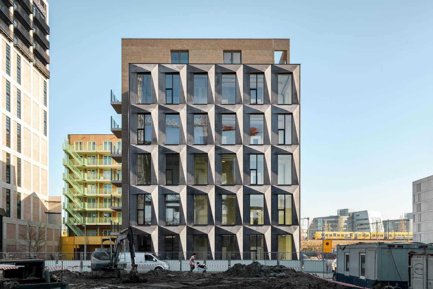 Stewart Island verrassing Buik The Modular, Amsterdam, Netherlands by B|Office Buildings