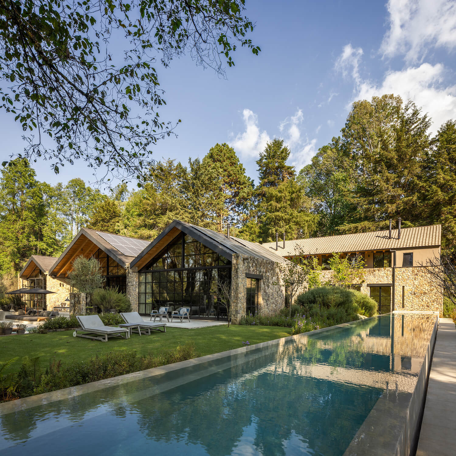 Casa Rancho Avándaro: A Weekend Retreat|Houses