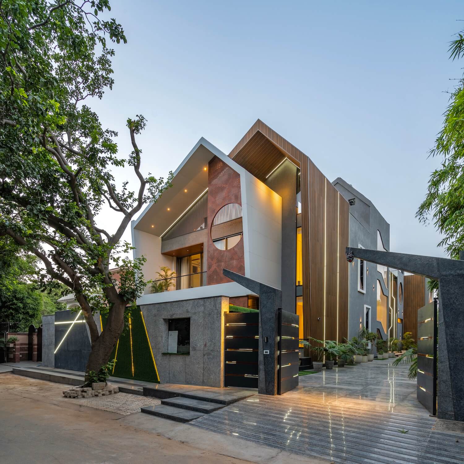 The Spruce House in Haryana, India by De|Houses