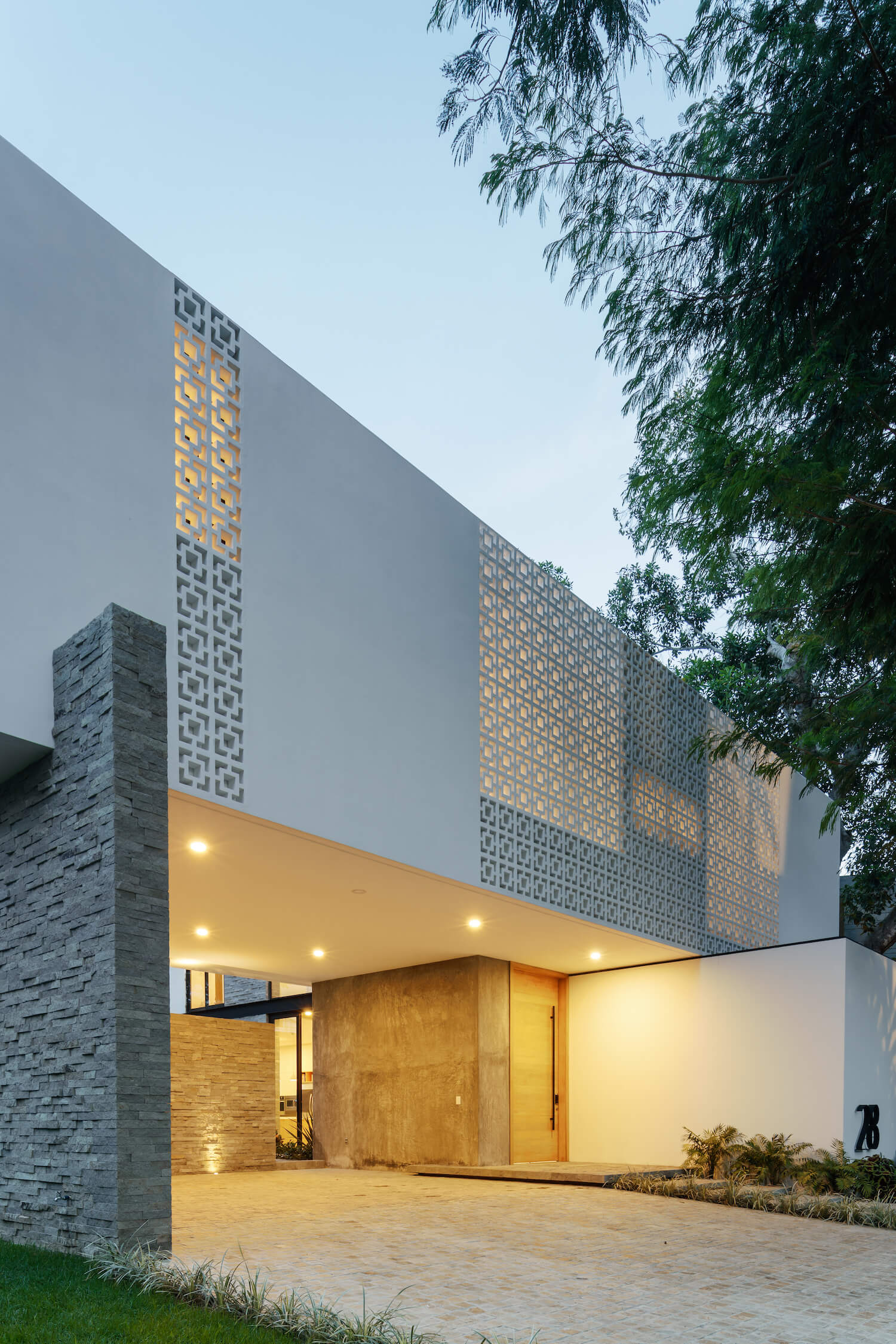 Casa La Blanca in Colima, Mexico designe|Houses