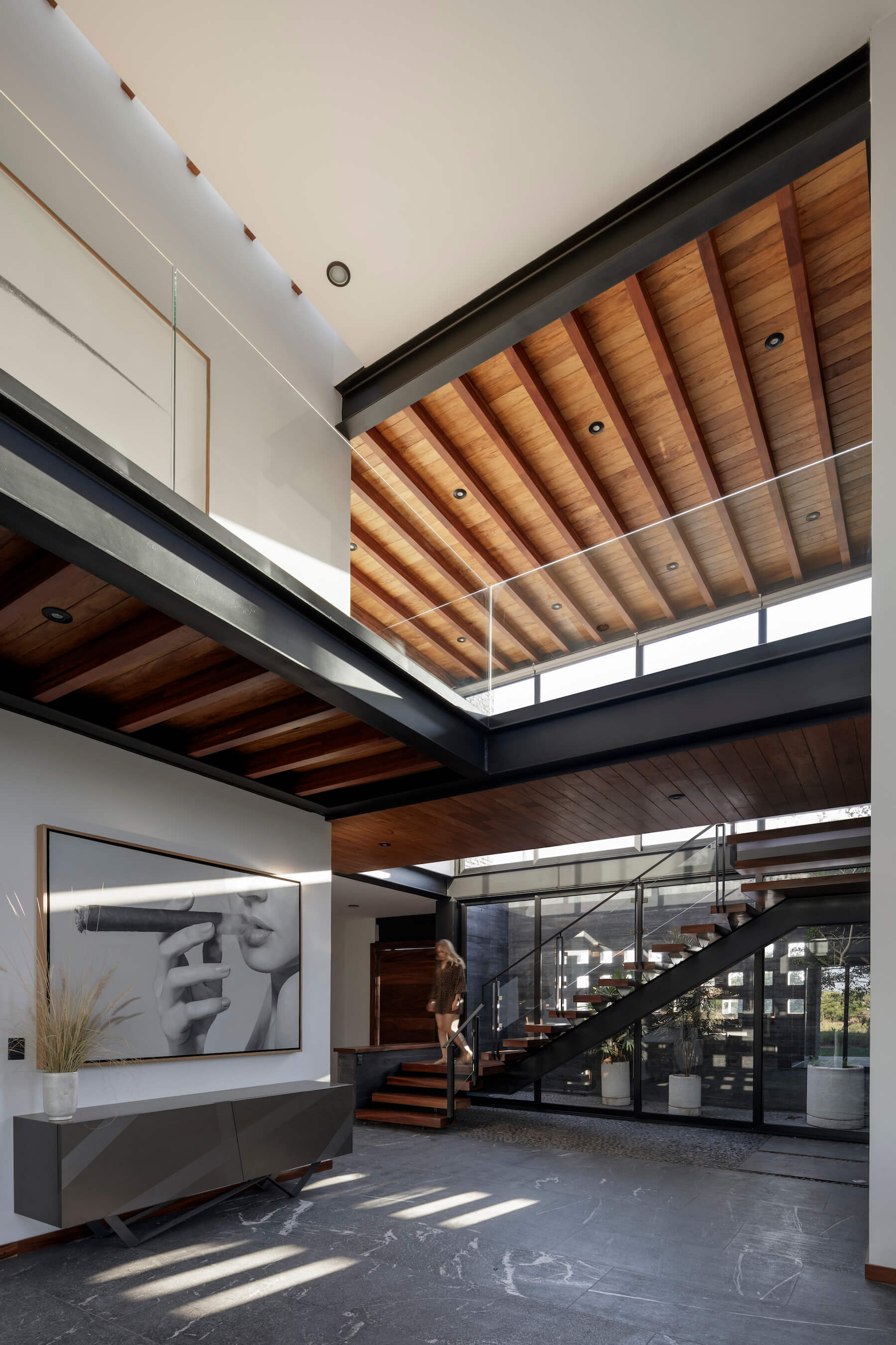 house with double volume ceiling 