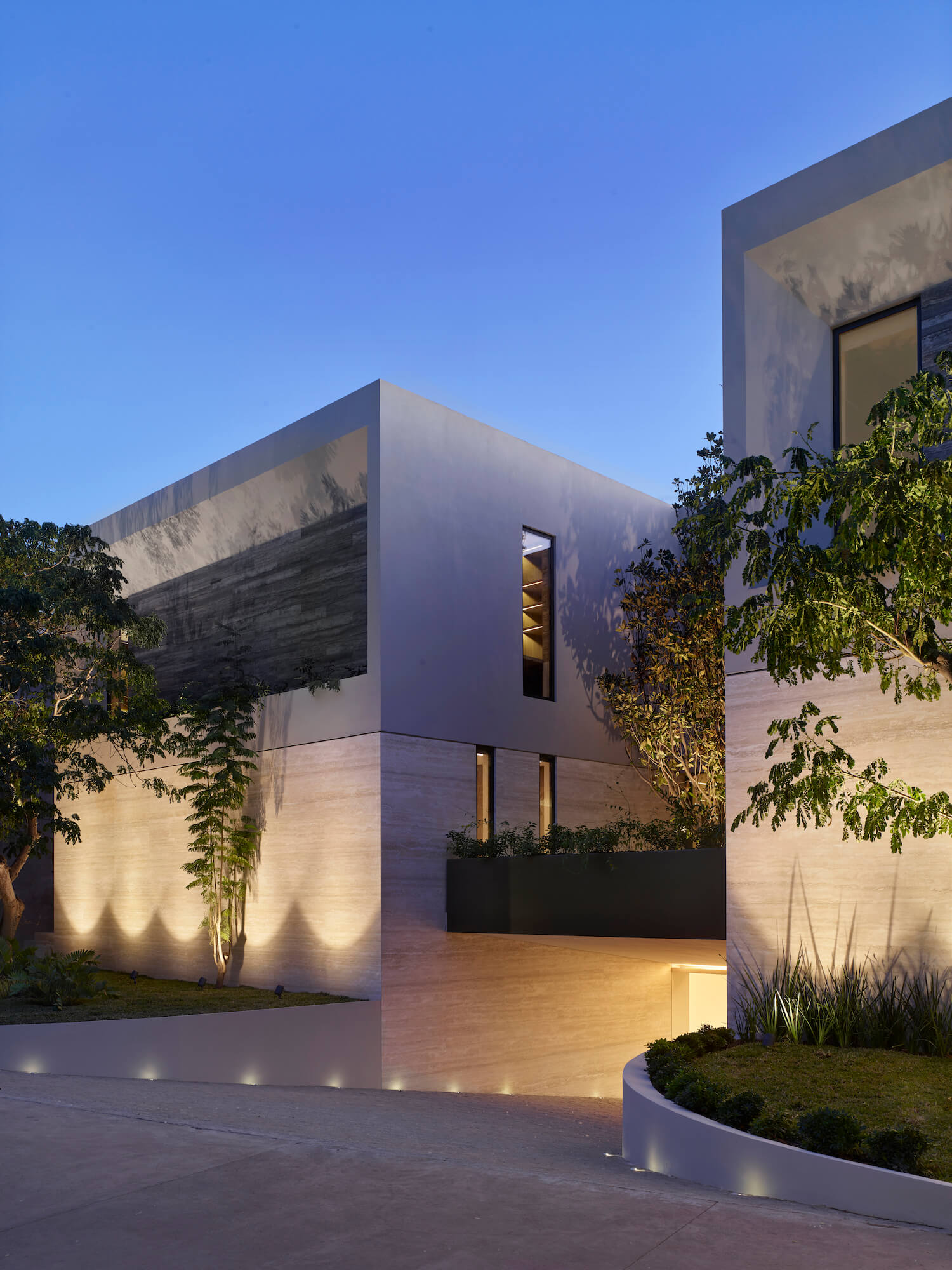 CLN House in Culiacán, Mexico by Ezequie|Houses