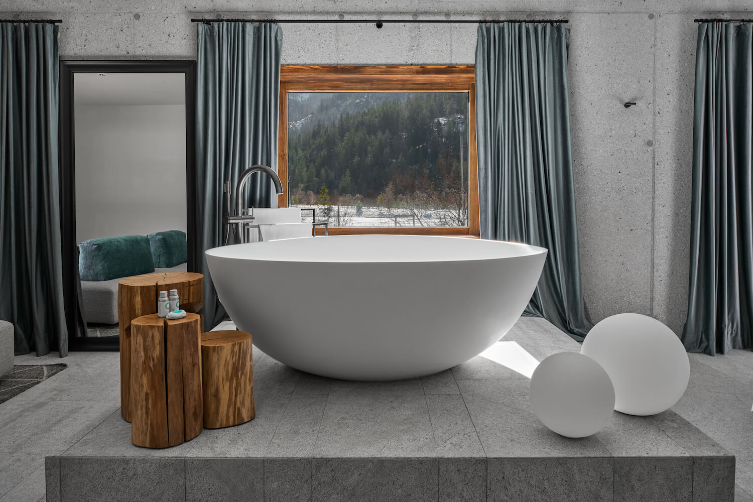 Milka Boutique Hotel & Restaurant in KraHotel