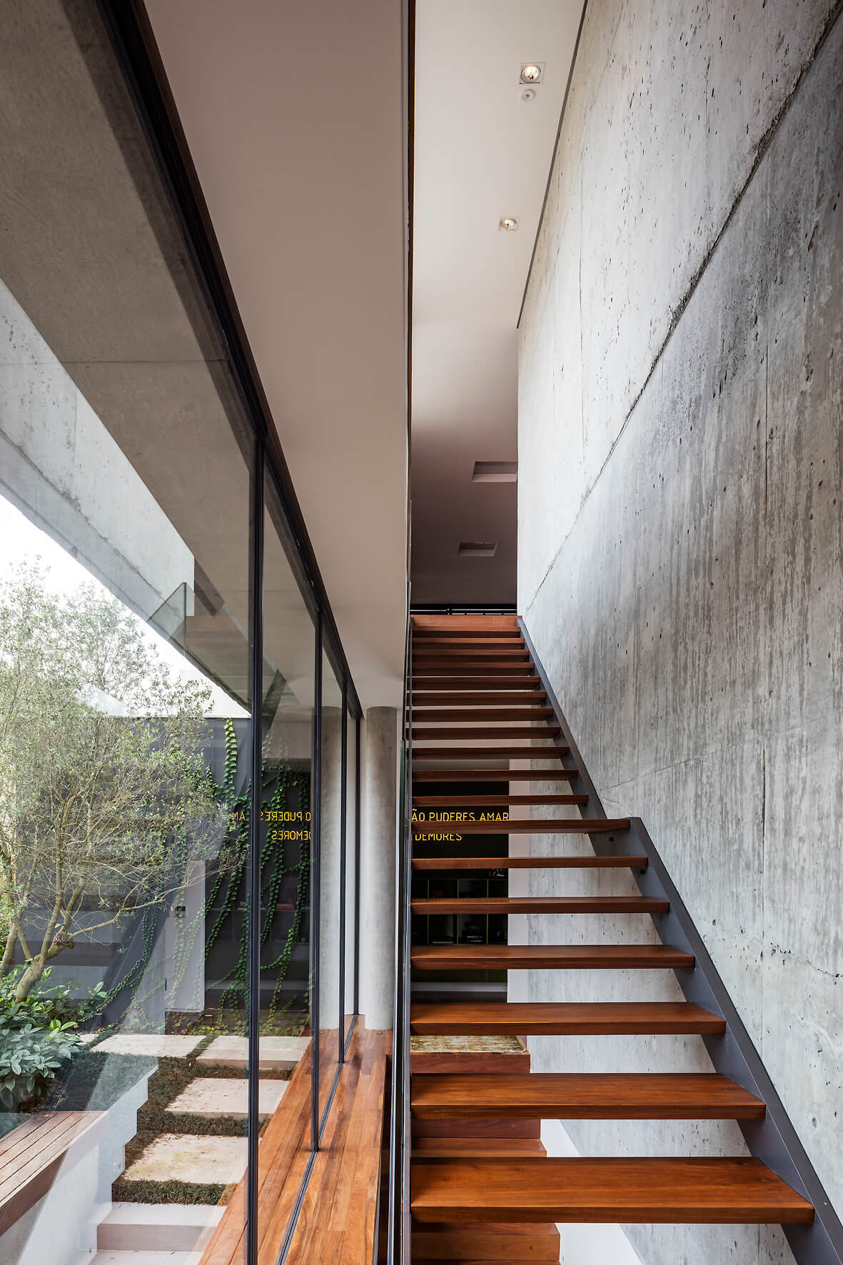 Bravos House in Itajaí, Brazil by Jobim|Houses