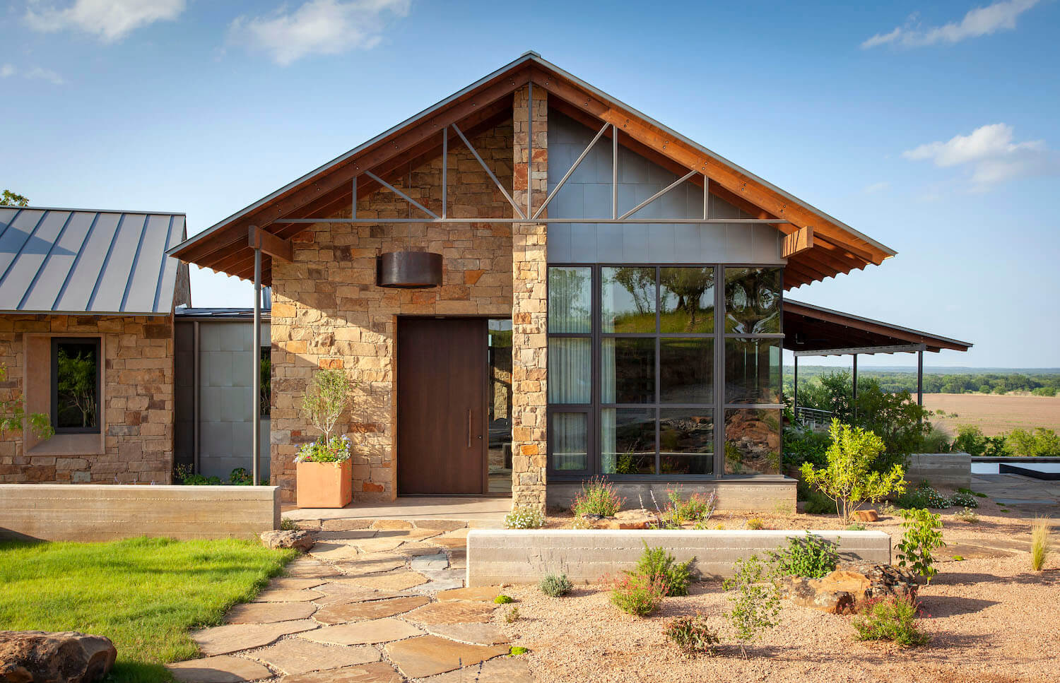 Rocking 8 Ranch: A Remote Home in Rustic|Houses