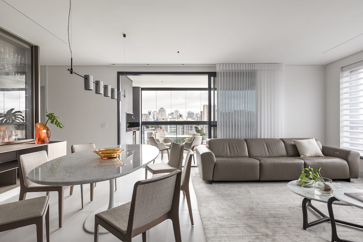 Psr Apartment In Curitiba, Brazil By Sch