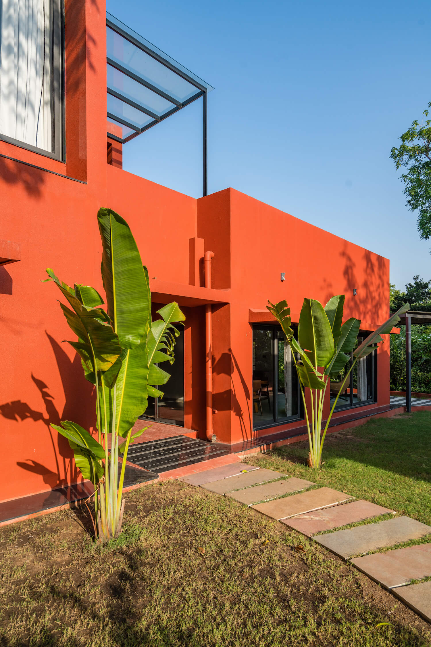 Bambooz Farmhouse in Rancharda, India b|Houses