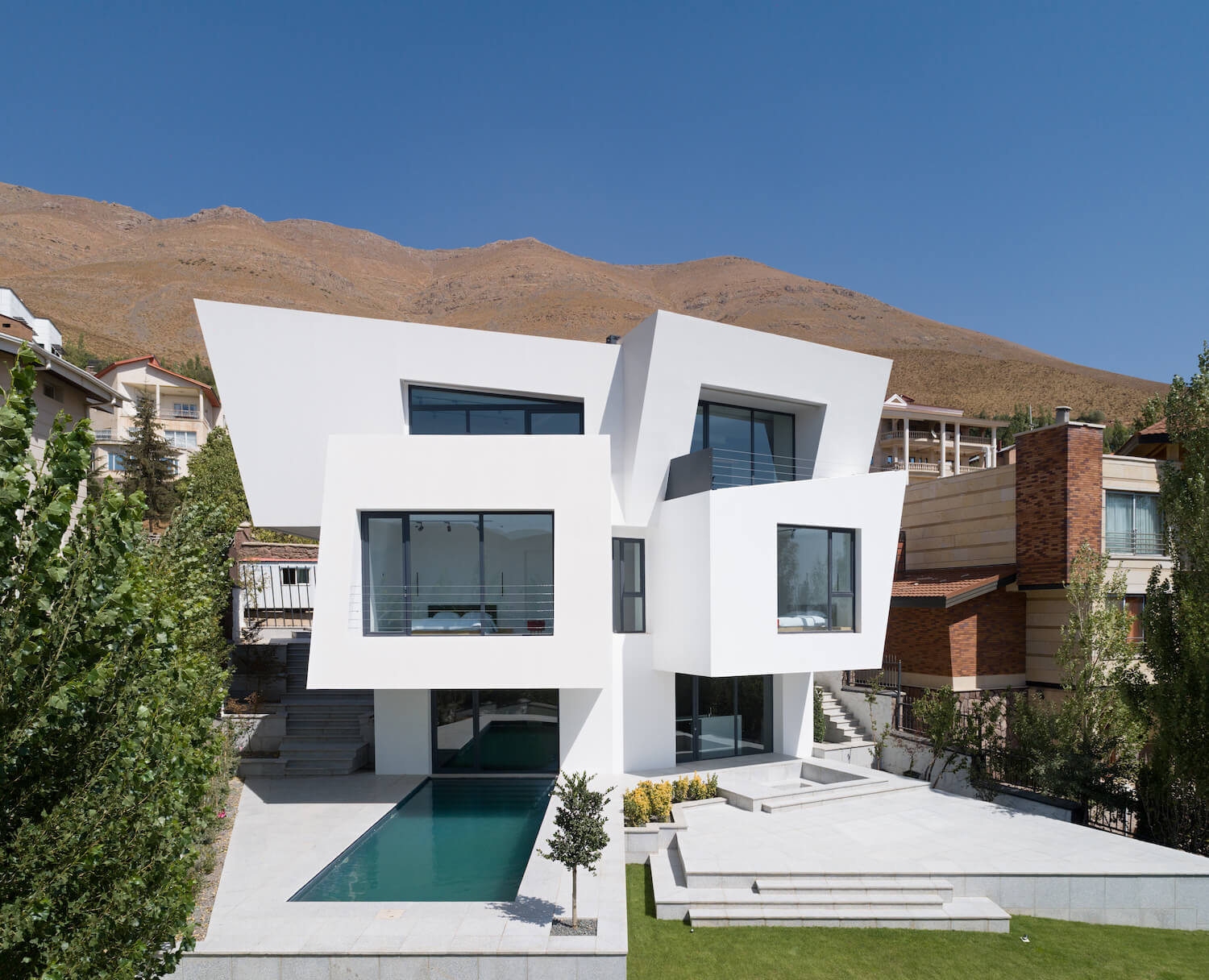 Cantilever House in Mosha, Iran Designed|Houses