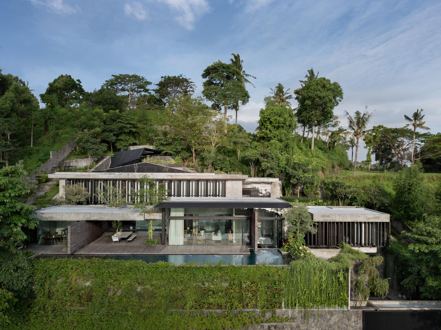 The Hill House in Senggigi, Lombok, Indo|Houses