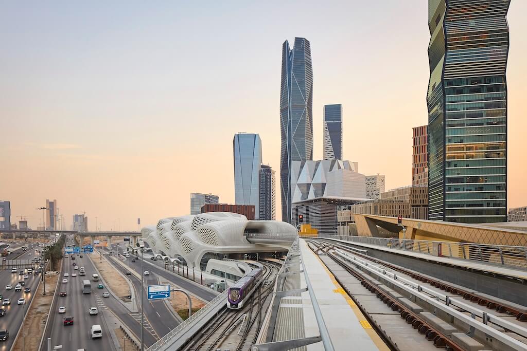 Metro v Rijádu od Zaha Hadid Architects