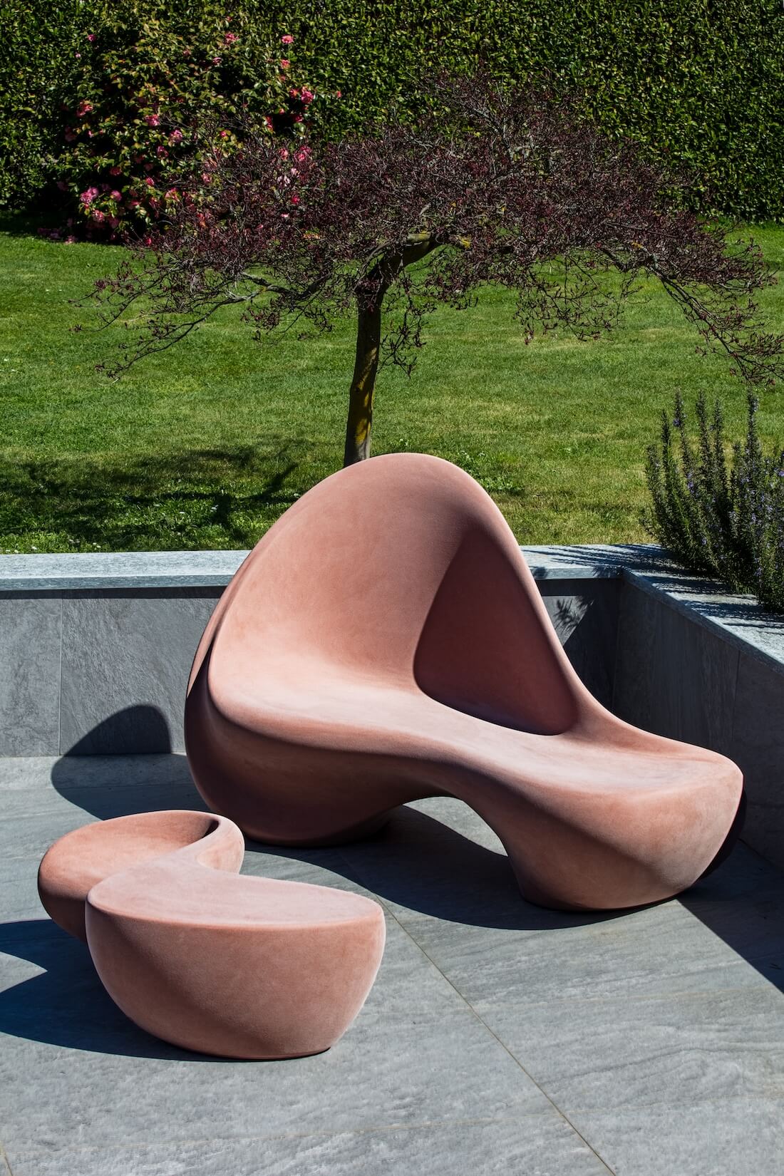 Zaha Hadid Architects' Ripple outdoor so|Sofa