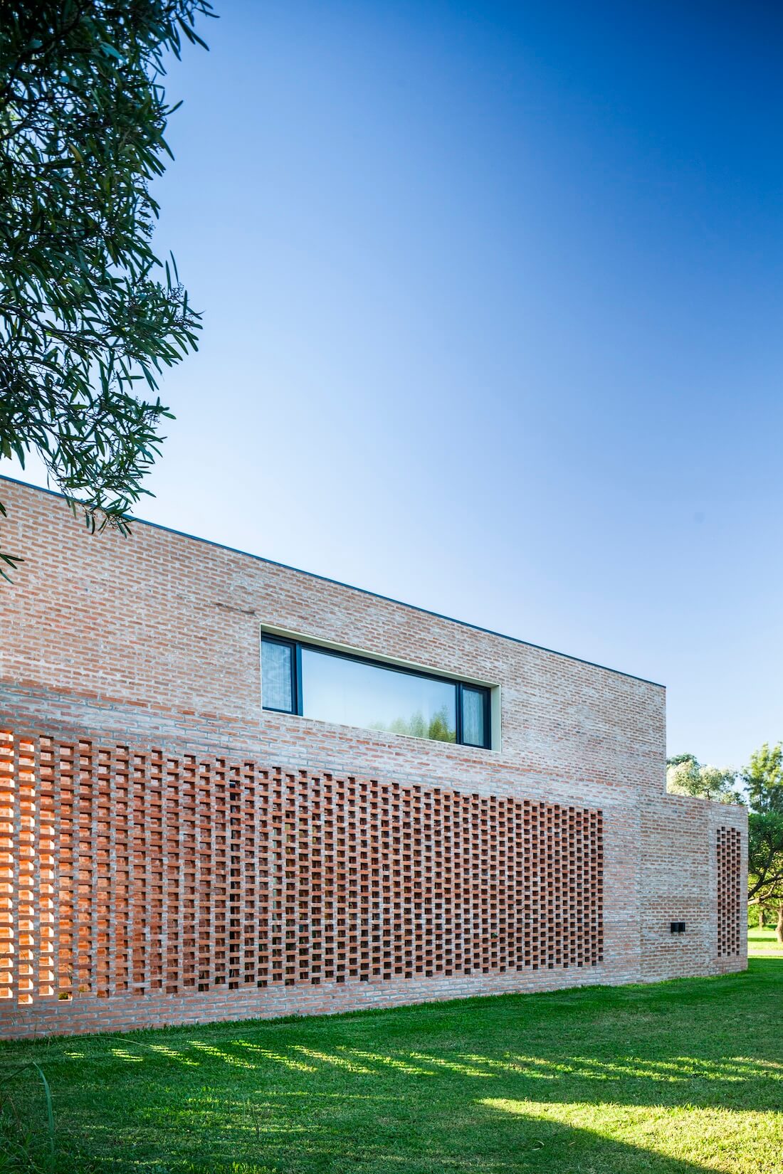 Brick House, Pilar, Argentina by Martin|Houses