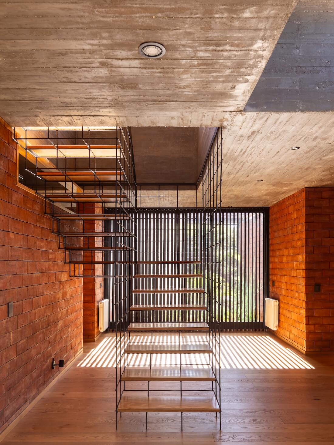 The House of the 7 Patios, Funes, Santa|Houses