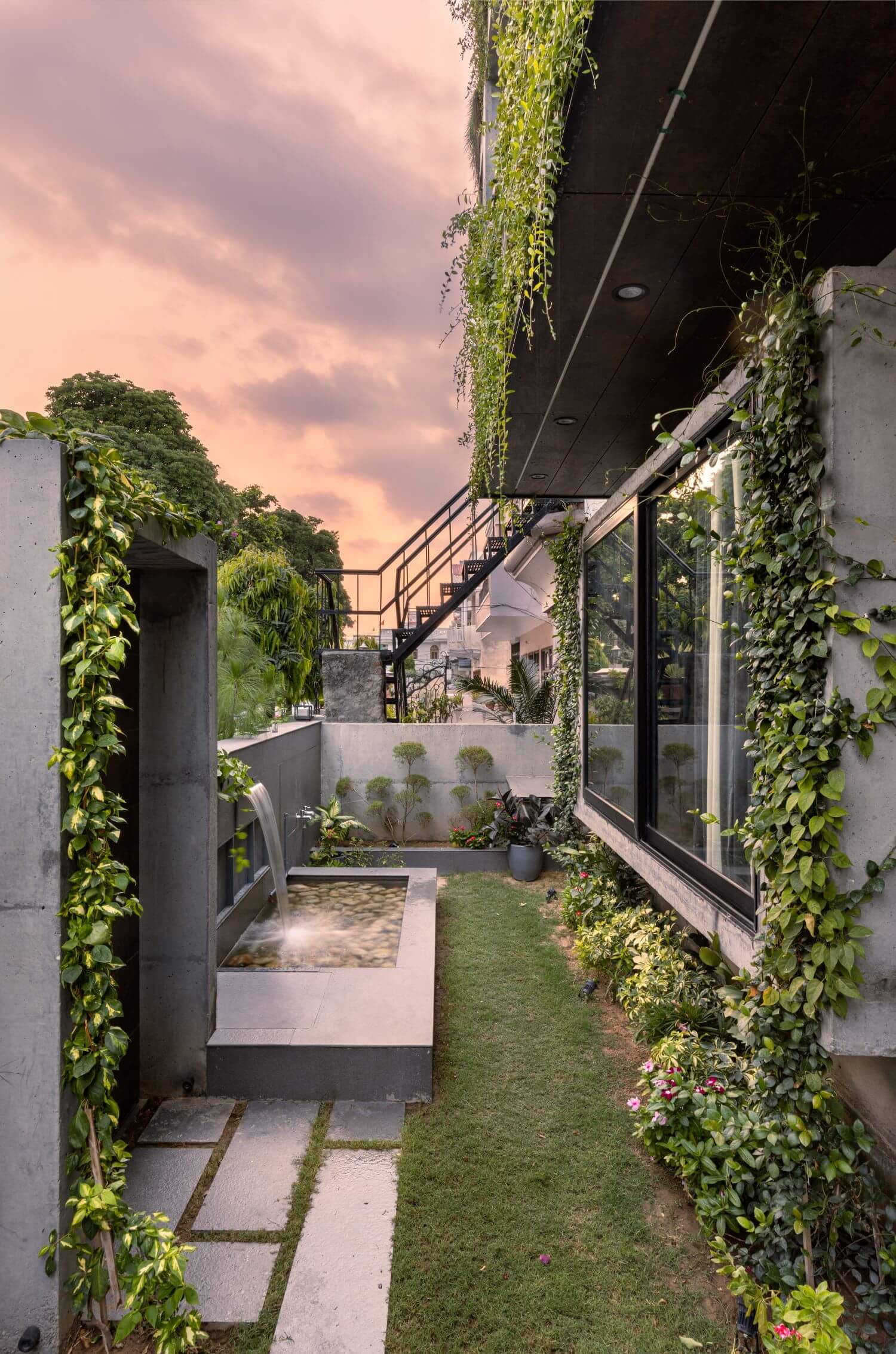 Nature’s abode residence in Shahabad, Ha|Houses