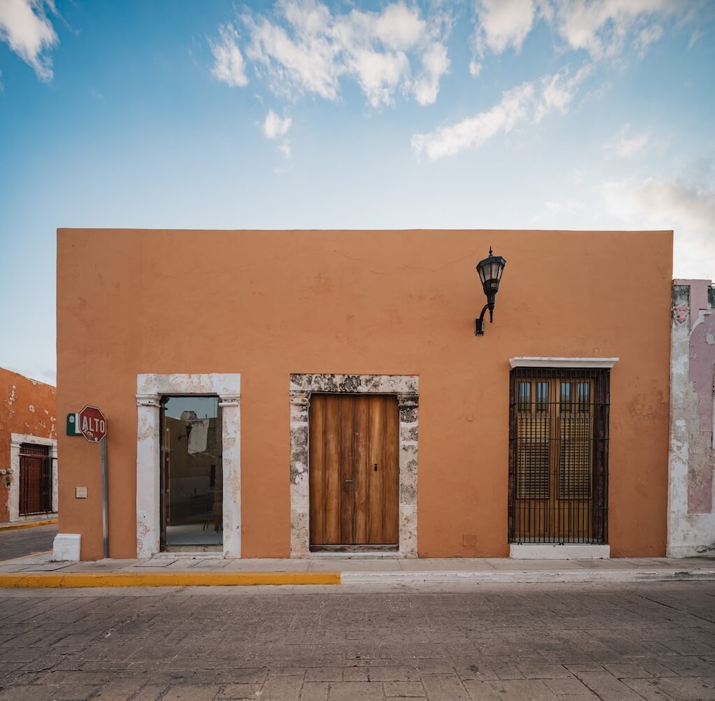 Renovace domu v historickém opevněném městě Campeche od Casa Zotz