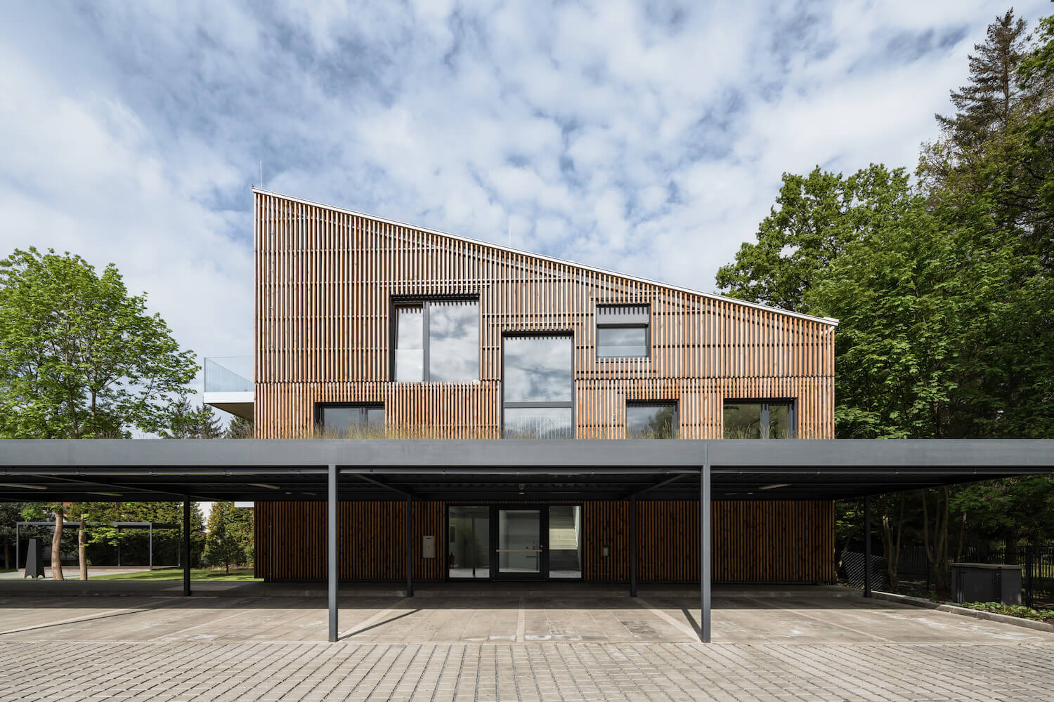 Kamenice Villas, Czech Republic by NEW H|Villa