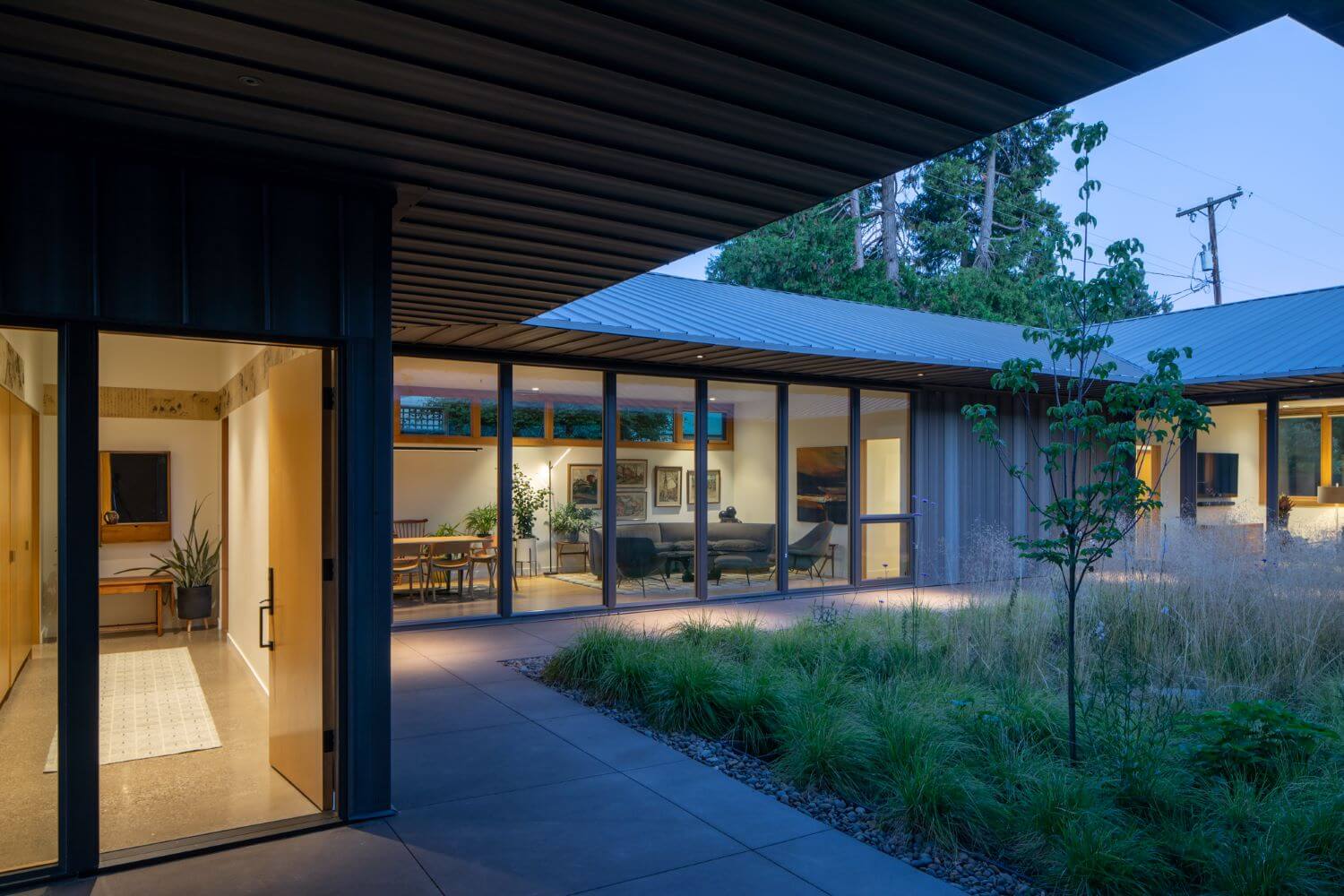 Meadow House in Eugene, Oregon, designedHouses