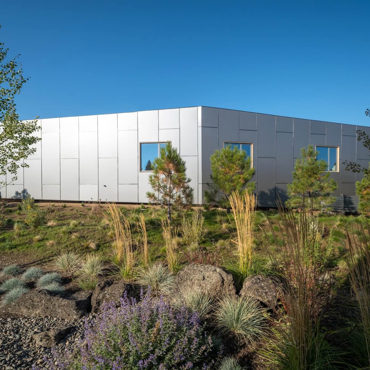 Porous House Bend Oregon (USA) by Mala Houses Porous House Bend Oregon (USA) by Mala Houses