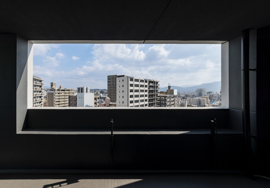 MONOCHROME in Fukuoka, Japan by SAKO Arc|Residential Building