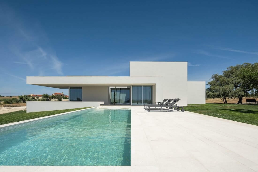 House in Romeira, Portugal by dp arquite|Houses