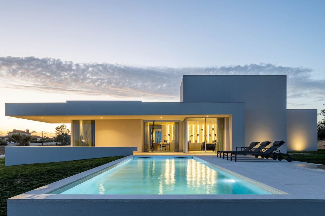 House in Romeira, Portugal by dp arquite|Houses